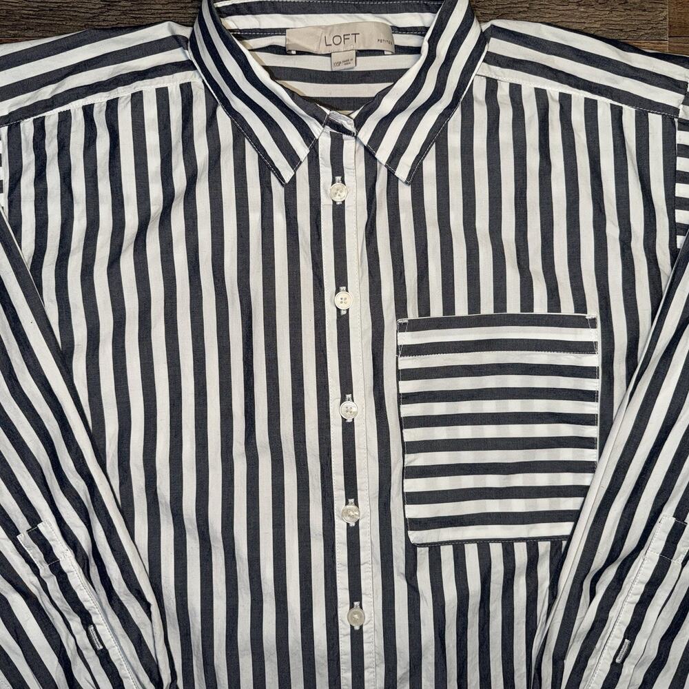 Loft Women’s Blouse Button Down Black & White Striped Petite XXS